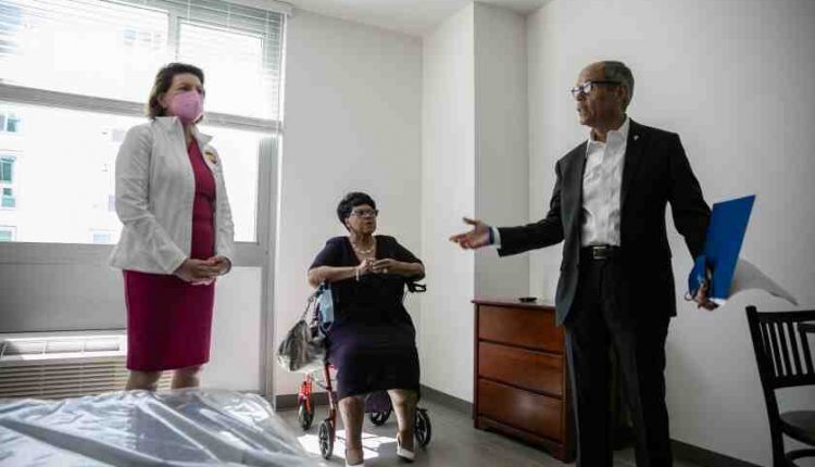 Encinitas resident steps on "Wheel of Fortune"