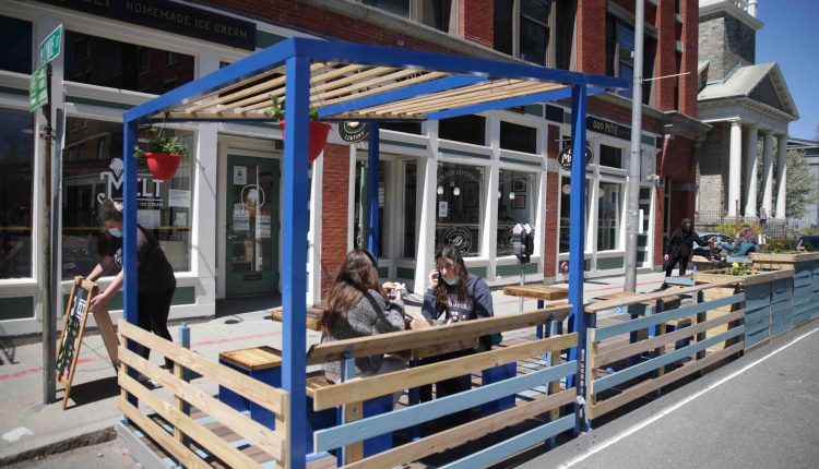 Encinitas to continue to allow 'street eating' areas until at least 2024