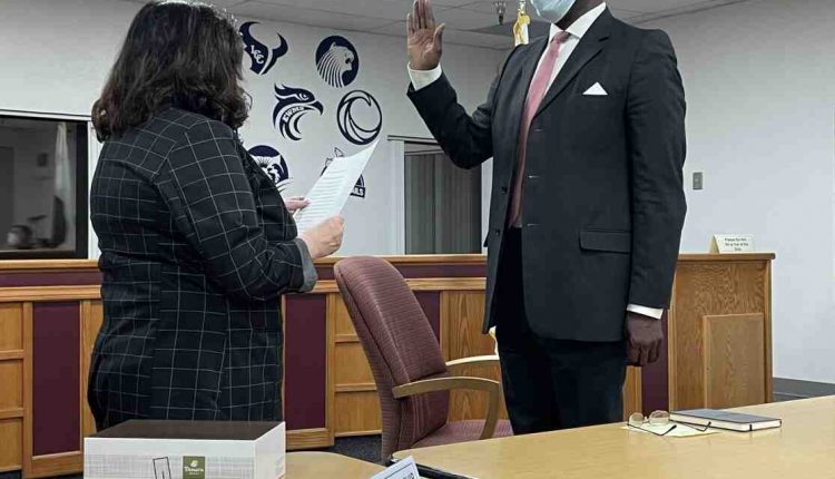 The Encinitas Council elects a real estate businessman for the Planning Committee